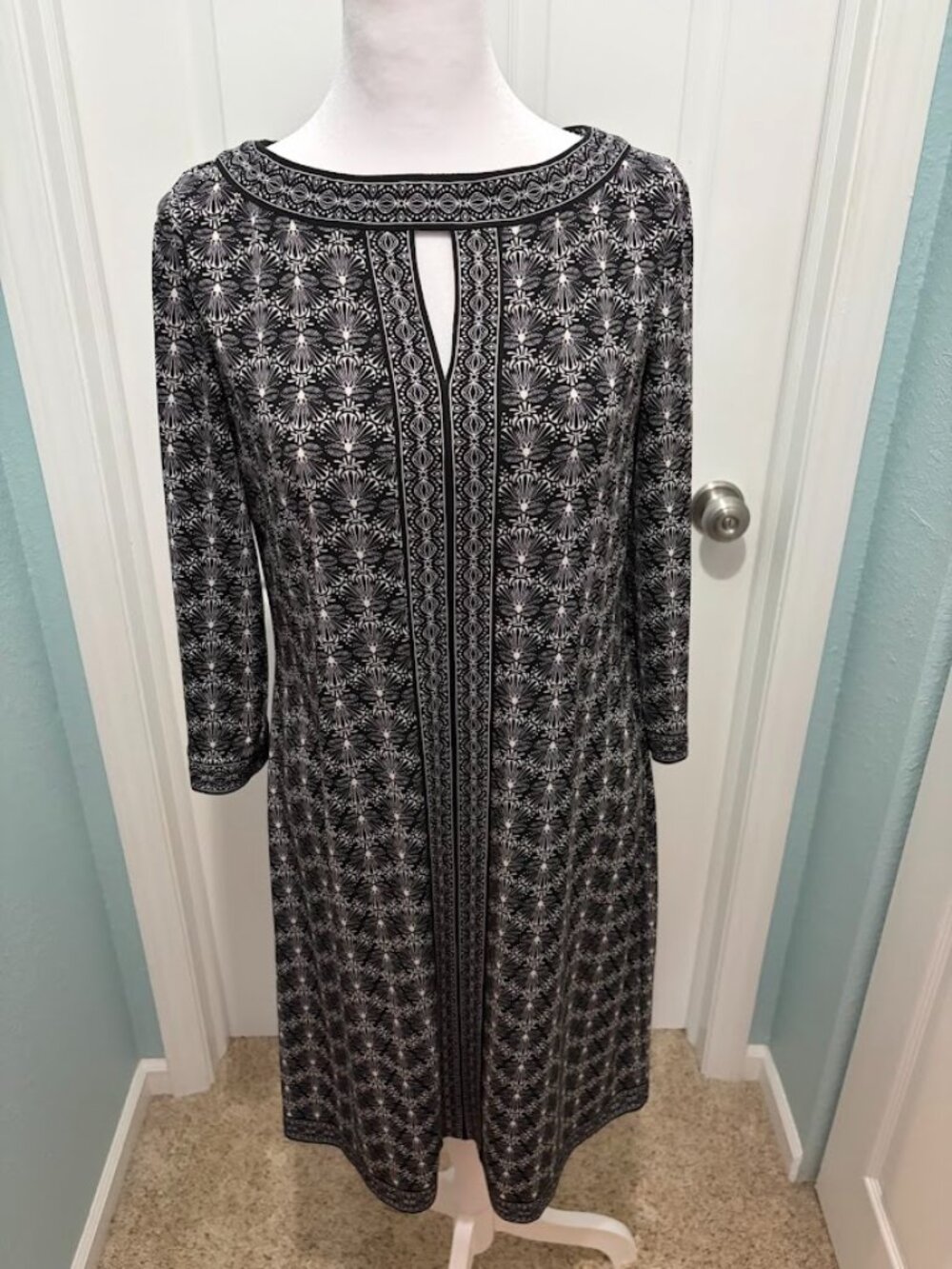 Wisp Black White Geometric Floral Keyhole Neckline Knee Length Dress - Women's 6